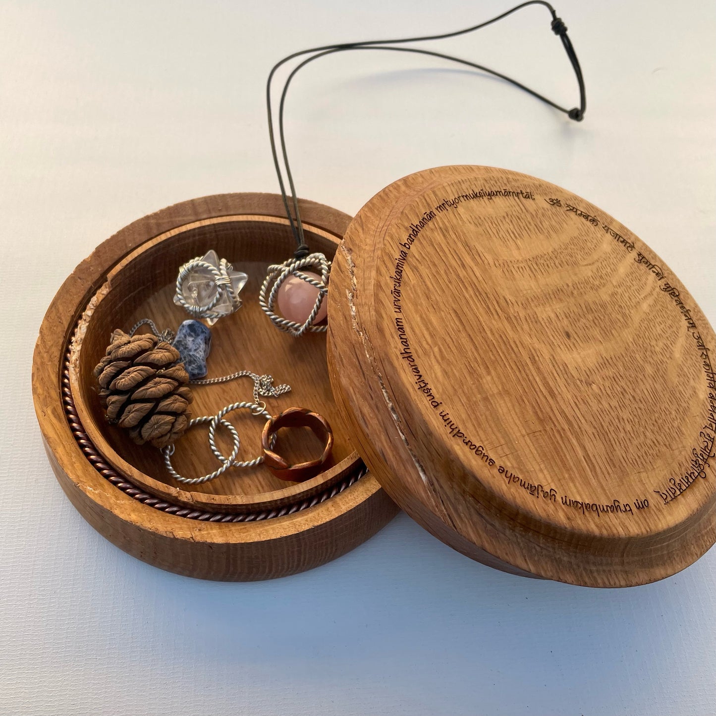 Handmade White Oak Box with Hidden Tensor Ring