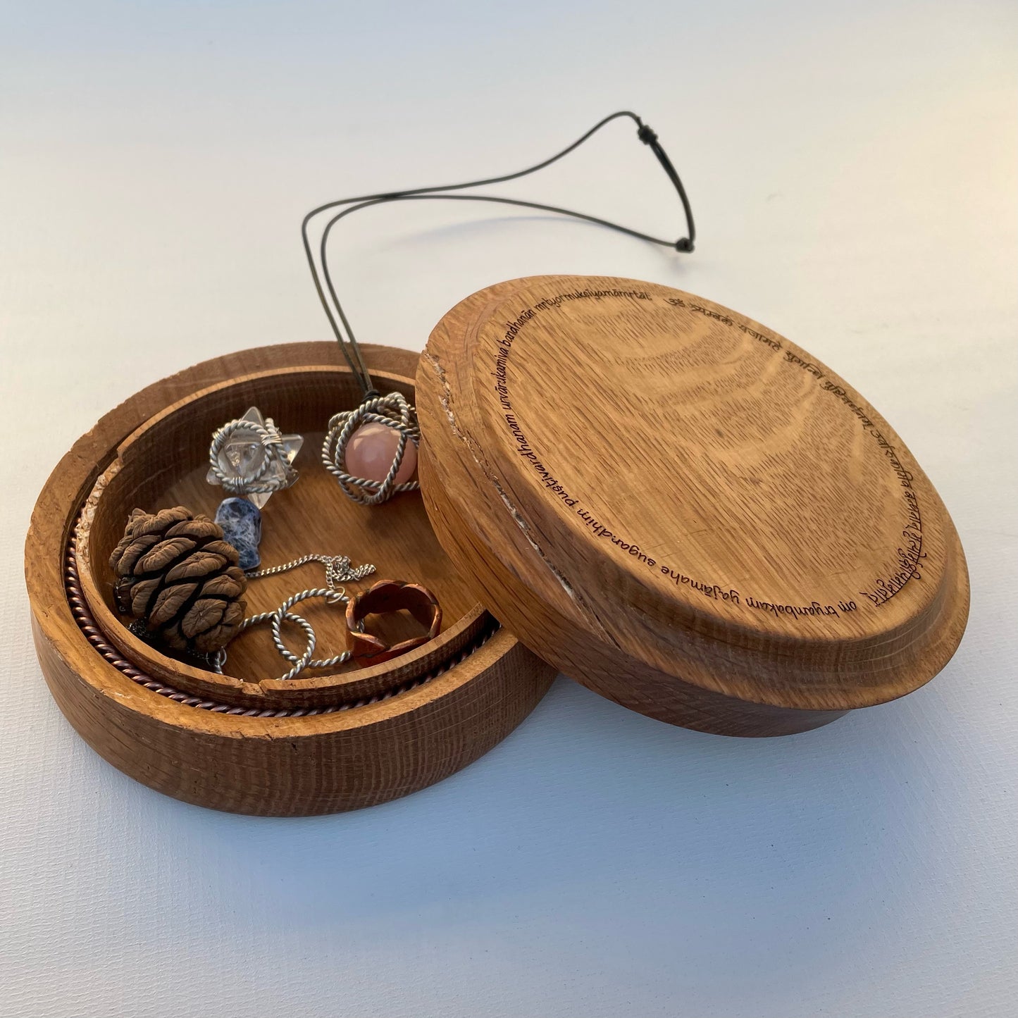 Handmade White Oak Box with Hidden Tensor Ring